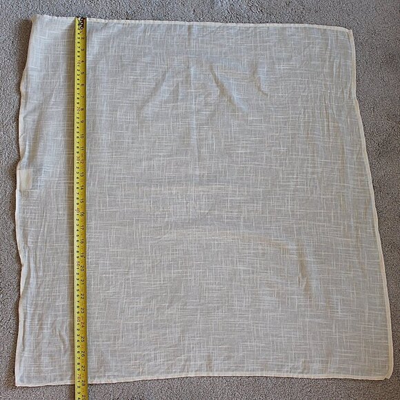 LUSH Cosmetics - 4 Statement Pins + 2 Knot Wraps + 2 Empty Boxes for Storage - Picture 6 of 6